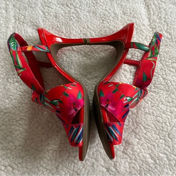 Bandolino Molvena Slingback Heeled Sandals red w/a multi-color tropical floral 9 - Picture 3 of 11